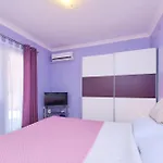Dina * Mali Lošinj