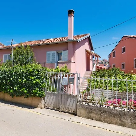 Dina Mali Lošinj
